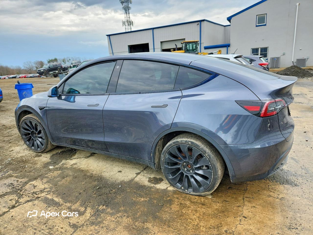 Tesla Model Y 2023
