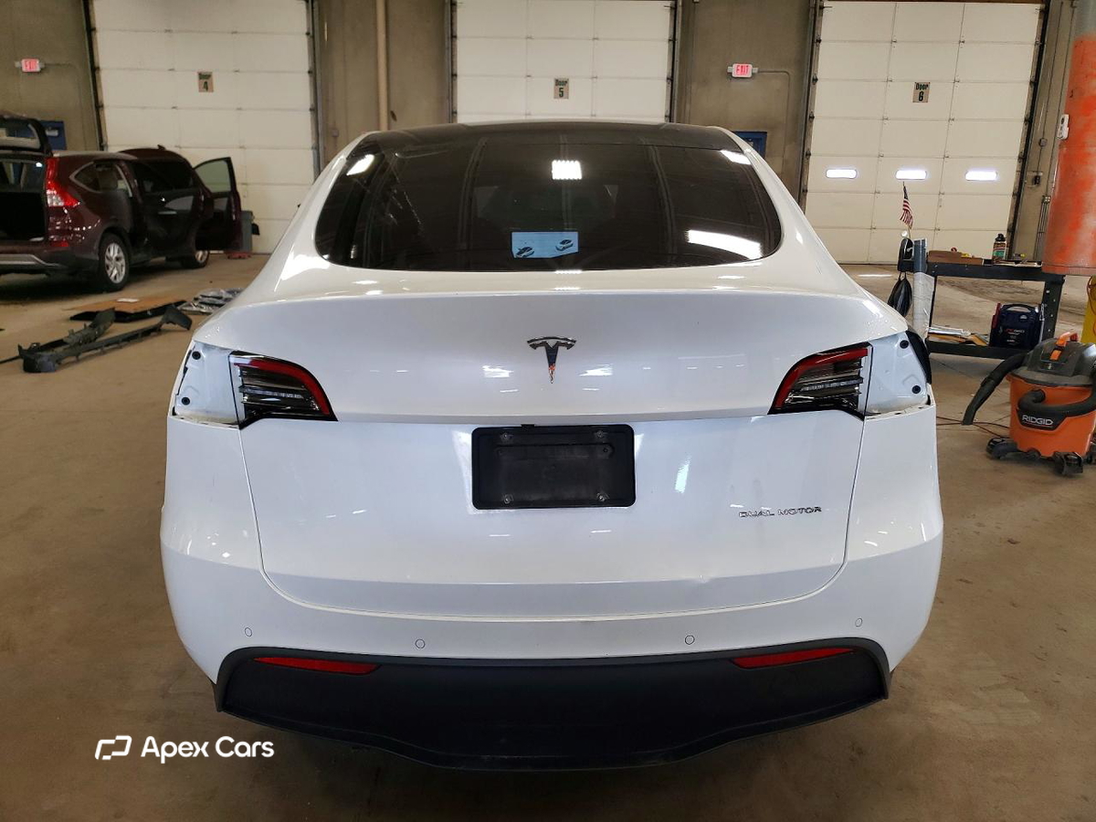 Tesla Model Y 2020