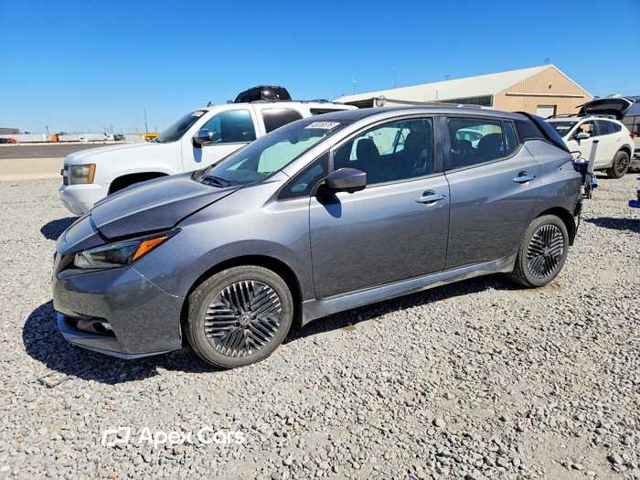 2025 Nissan Leaf - Image 1 of 5