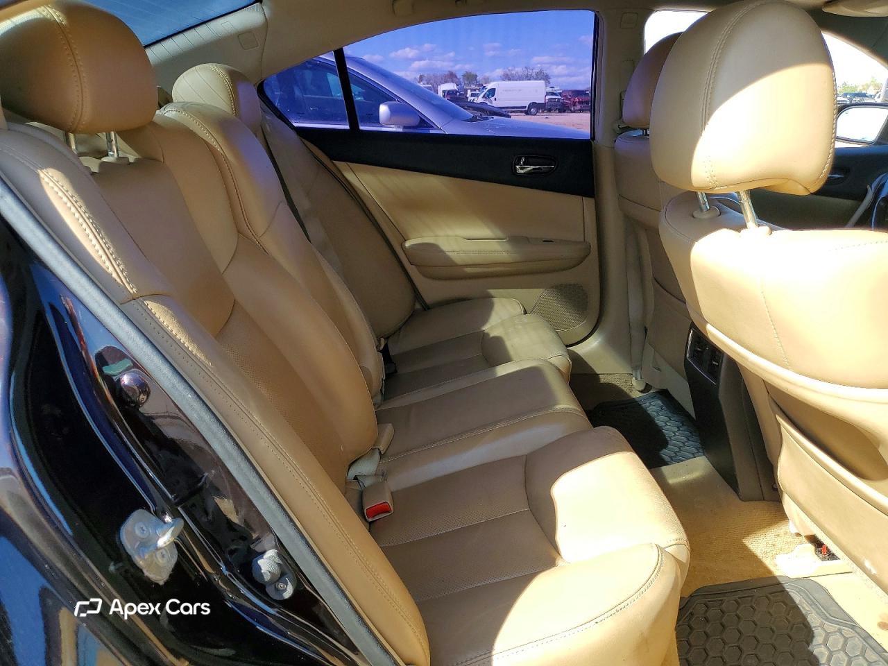 Nissan Maxima 2011