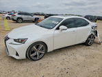 Lexus IS 2019