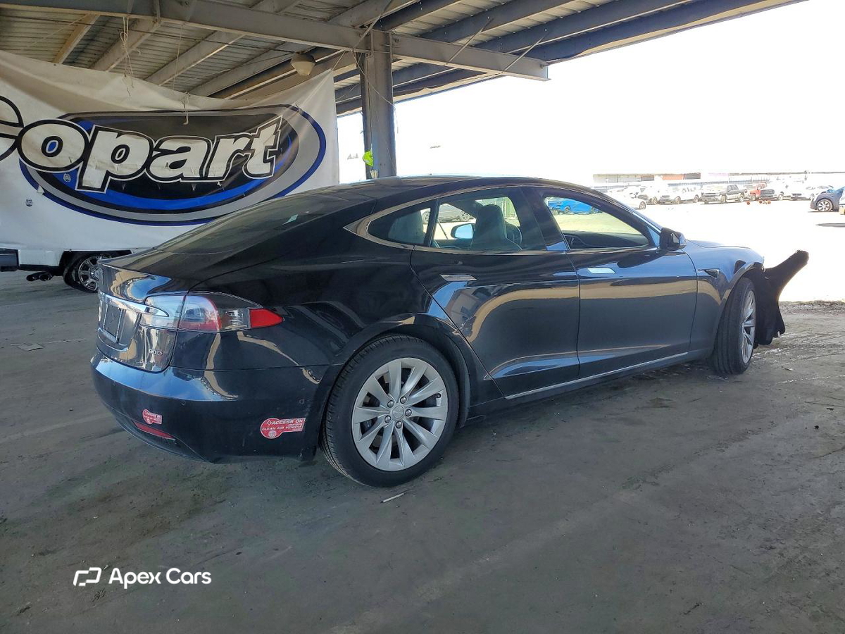 Tesla Model S 2016