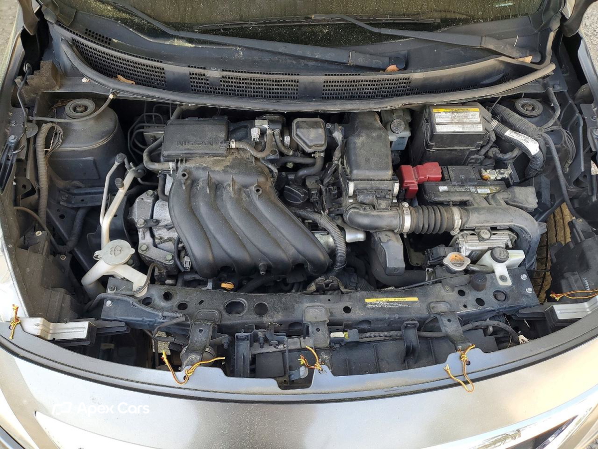 Nissan Versa 2016