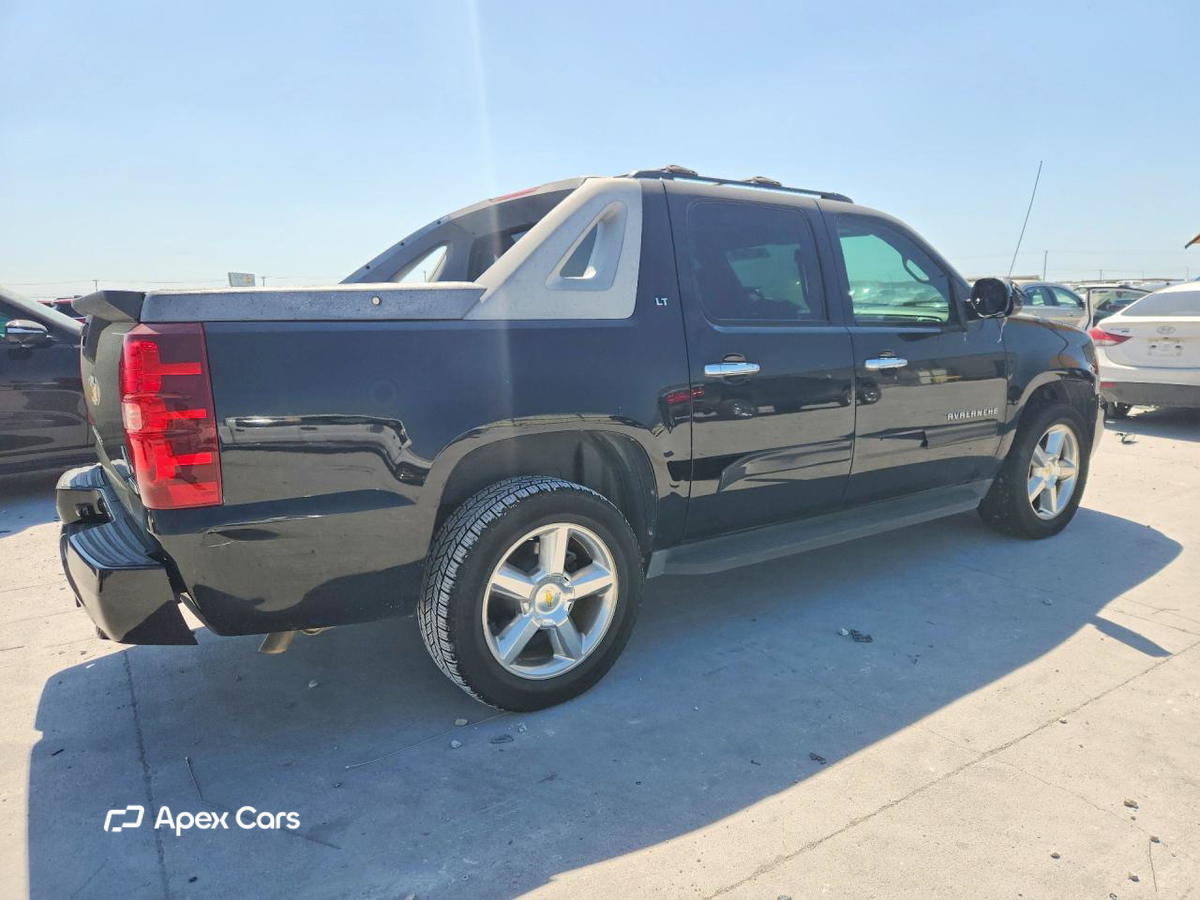 Chevrolet Avalanche 2011