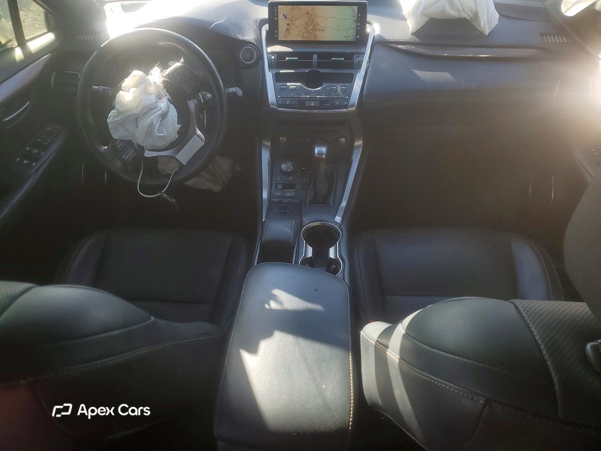 Lexus NX 2020