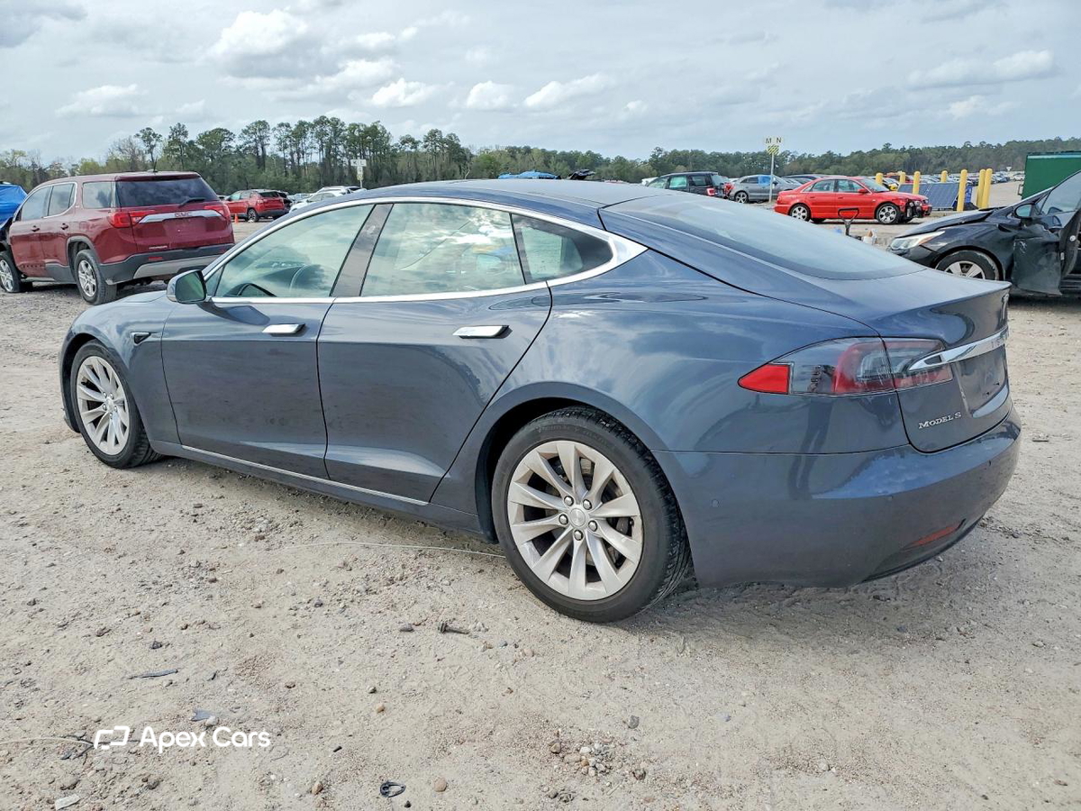 Tesla Model S 2016