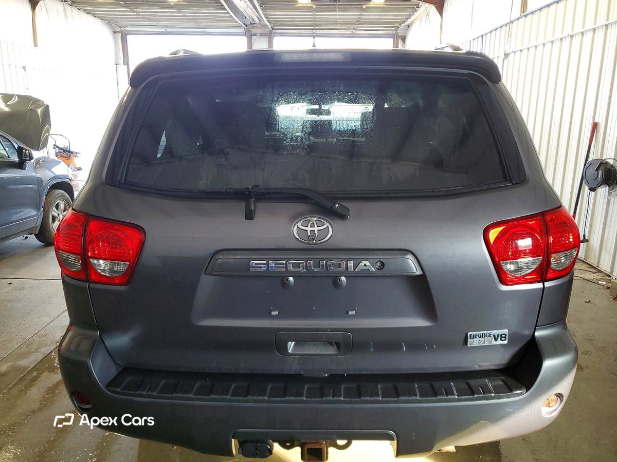Toyota Sequoia 2014