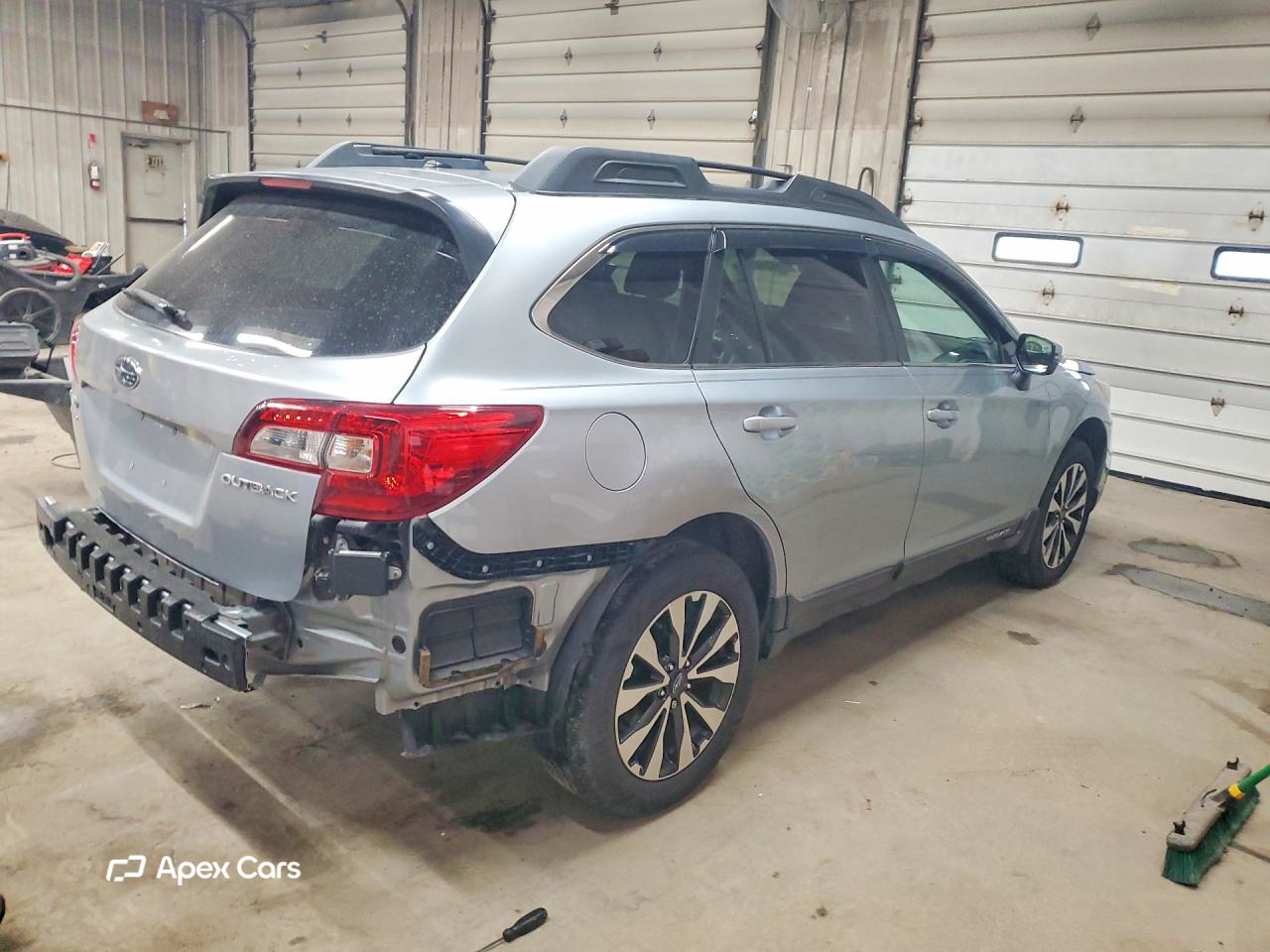 Subaru Outback 2015