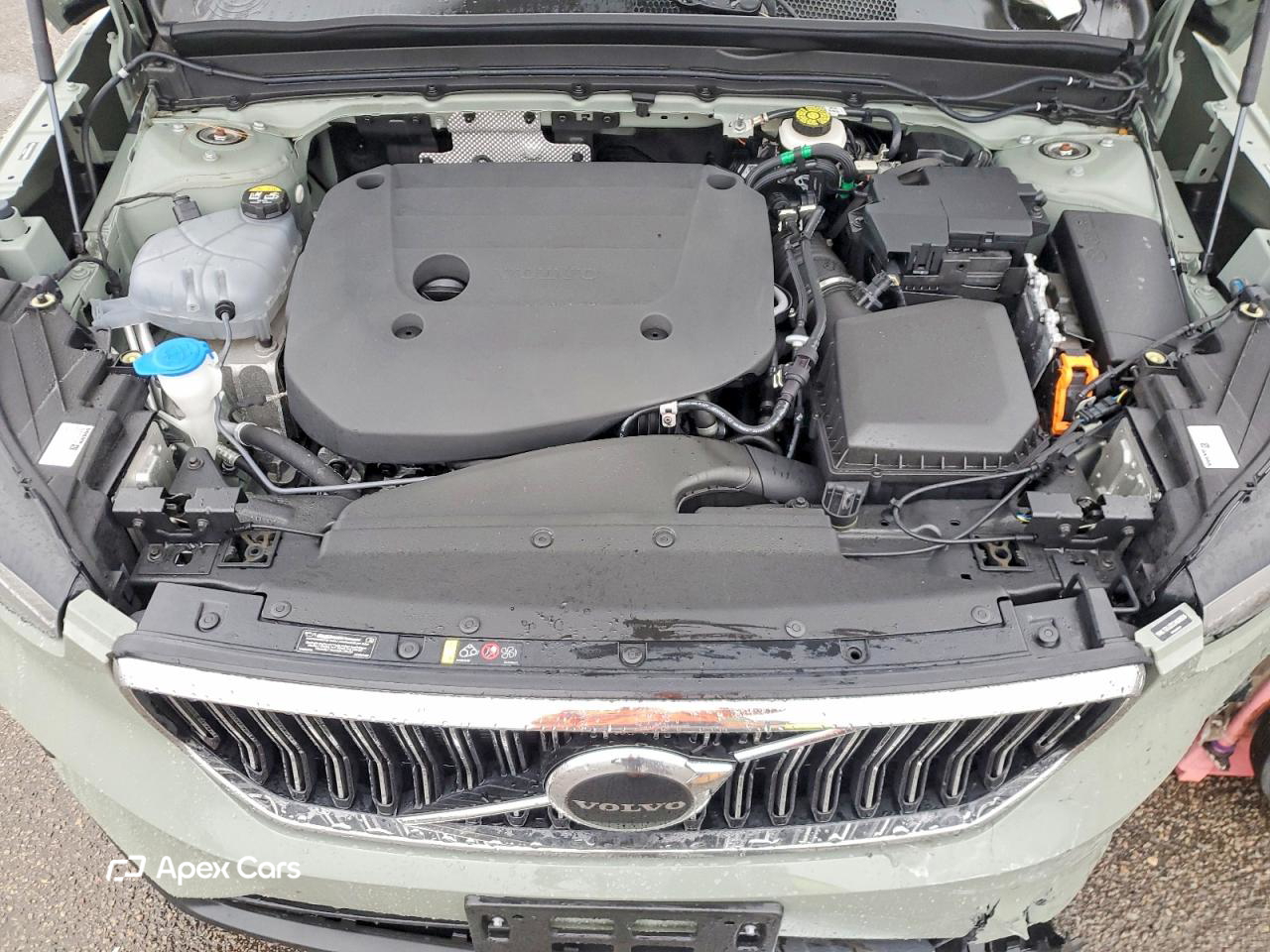 Volvo XC40 2025