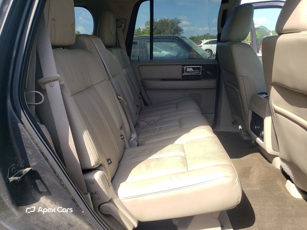 Lincoln Navigator 2015