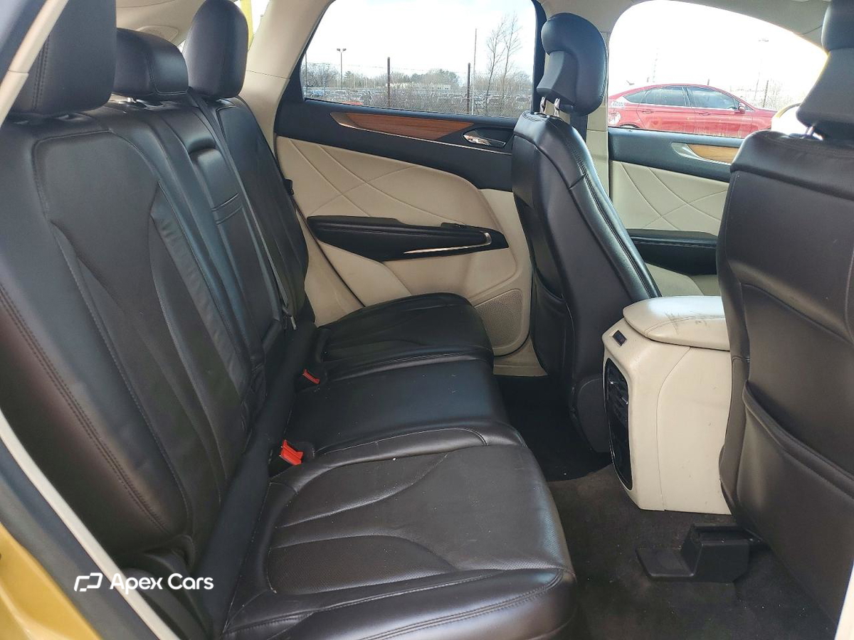 Lincoln MKZ 2015