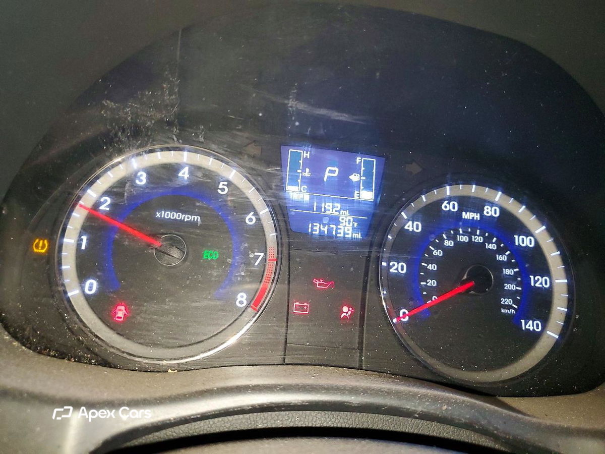 Hyundai Accent 2015