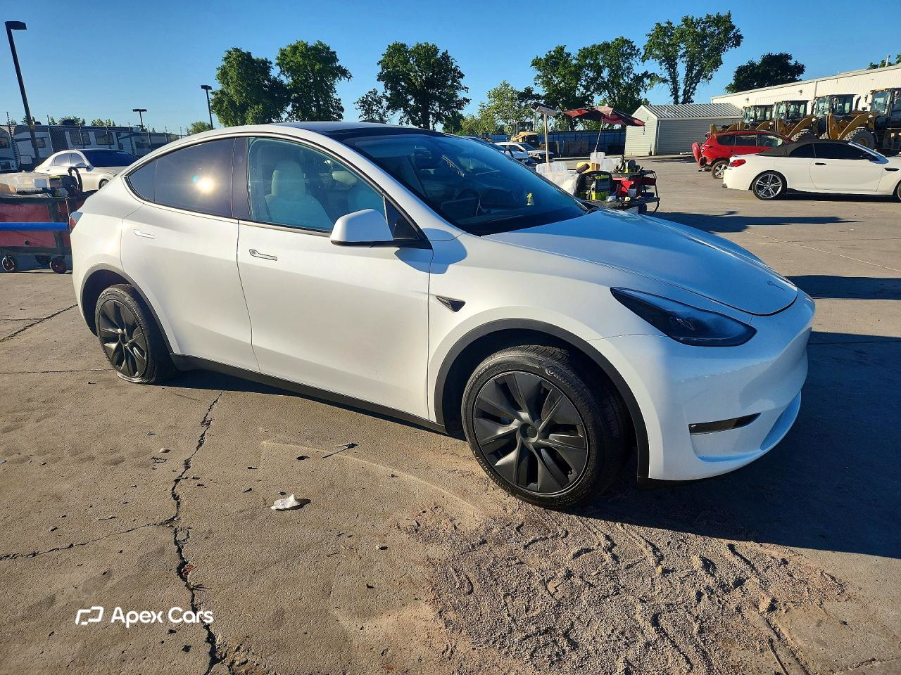 Tesla Model Y 2024