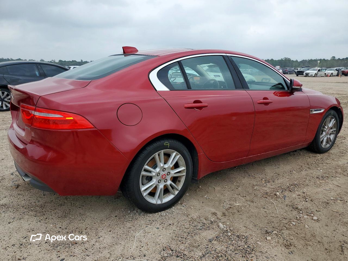 Jaguar XE 2018