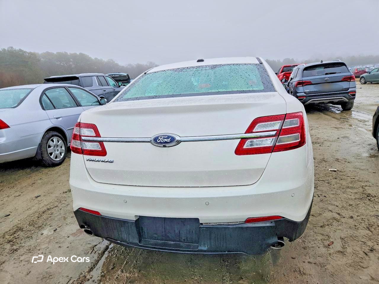 Ford Taurus 2019