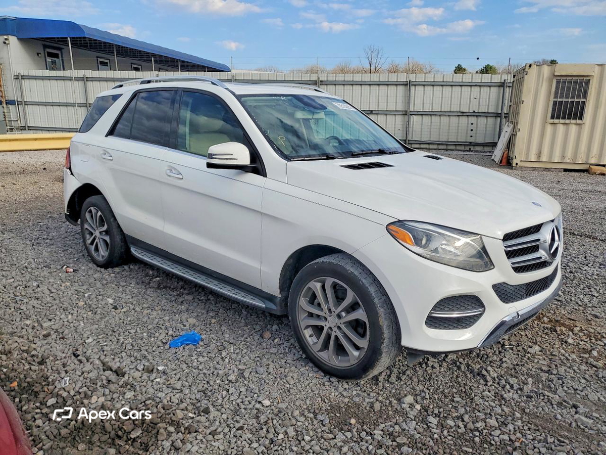 Mercedes-Benz GLE 2016