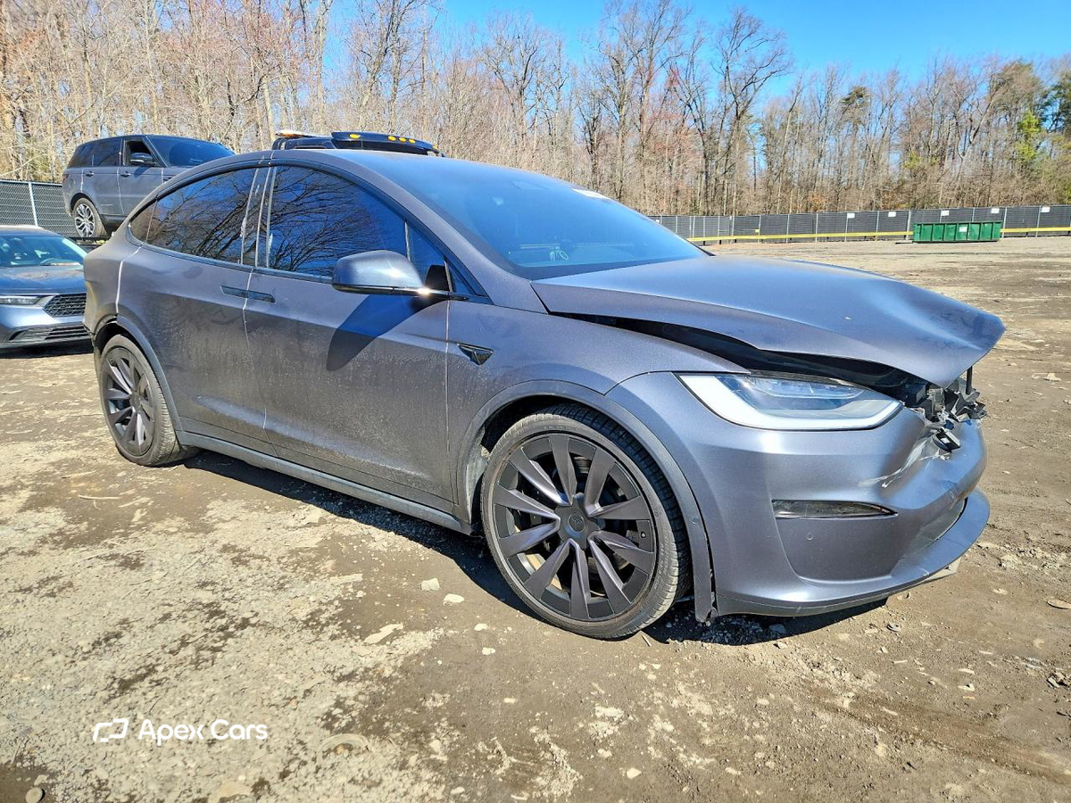 Tesla Model X 2022