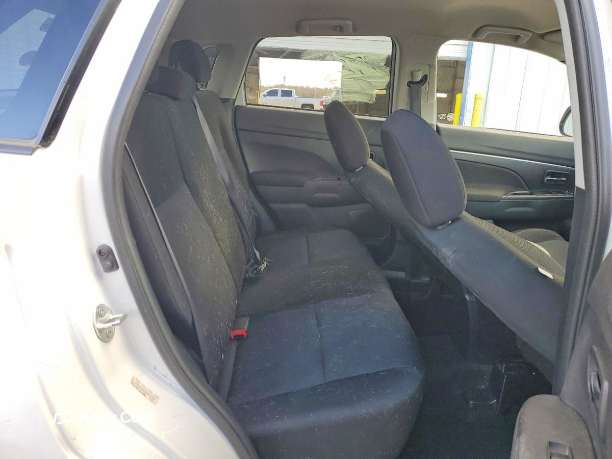 Mitsubishi Outlander 2011