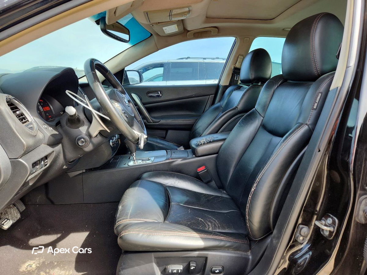 Nissan Maxima 2010