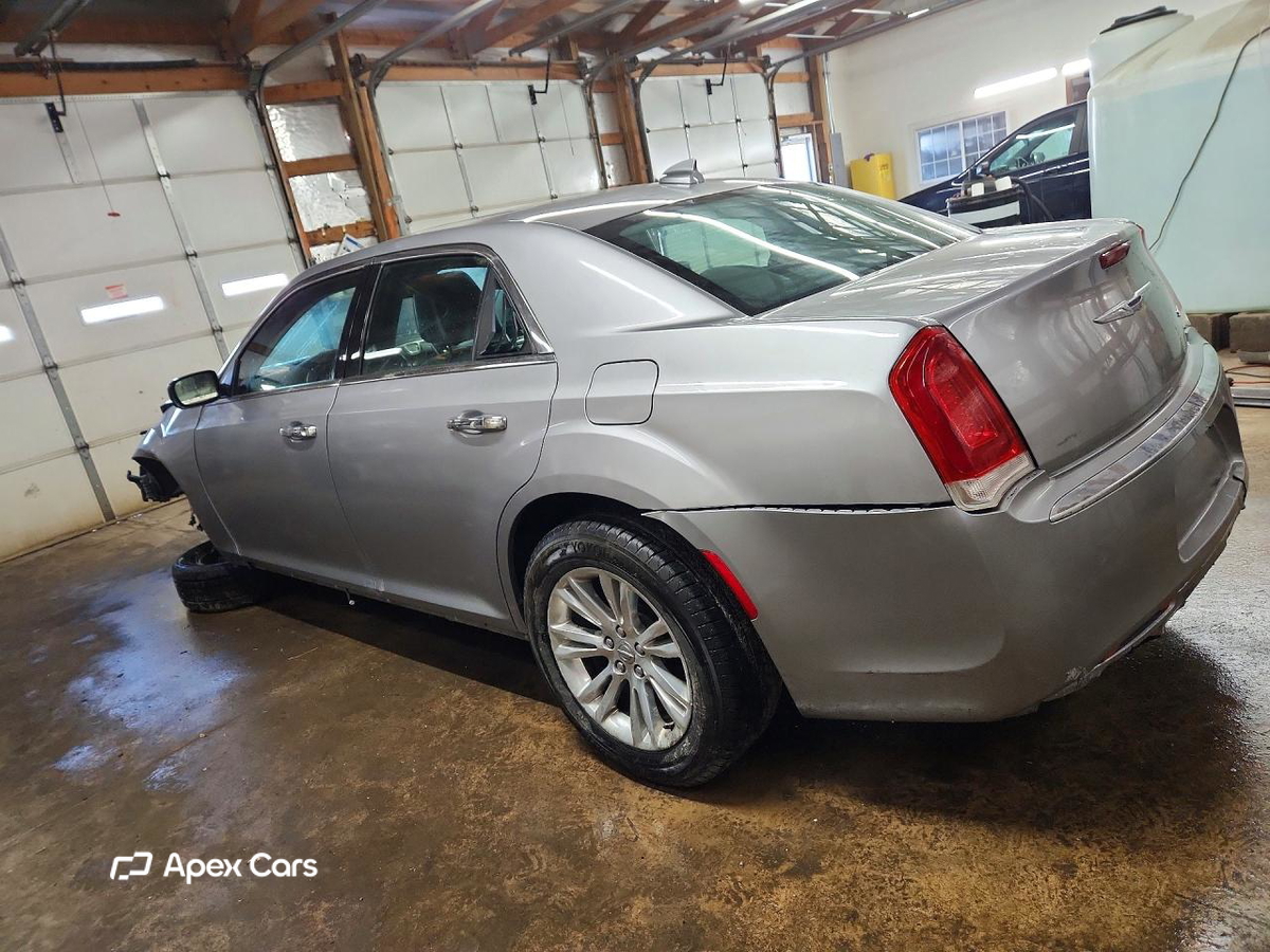 Chrysler 300 2016