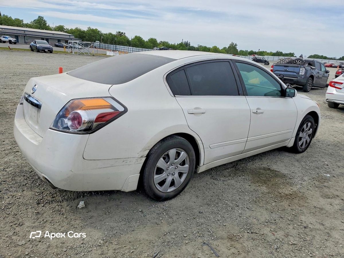Nissan Altima 2012