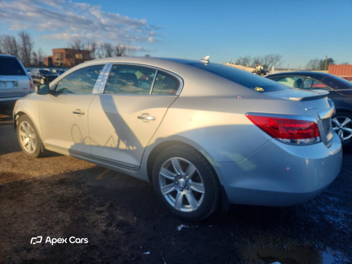 Buick LaCrosse 2011