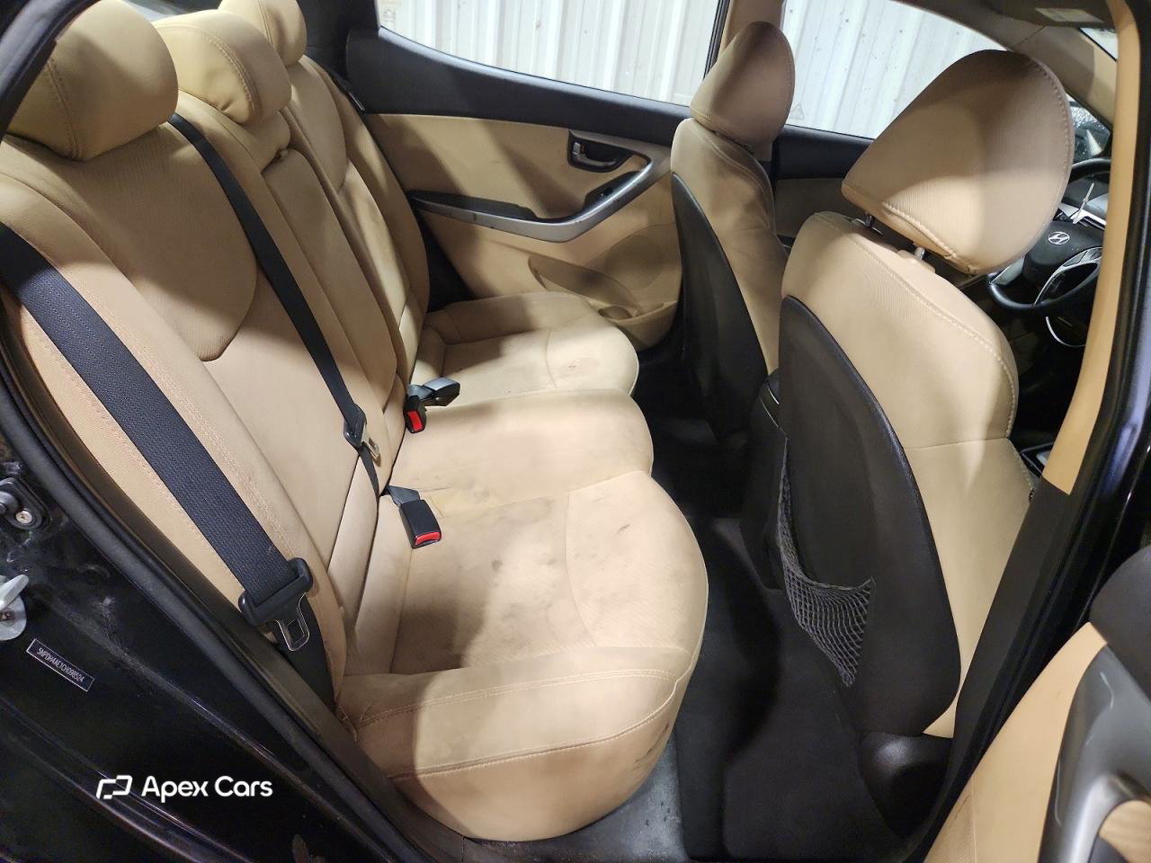 Hyundai Elantra 2012