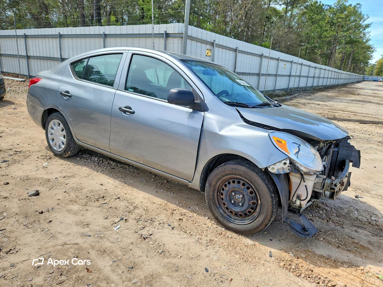 Nissan Versa 2013