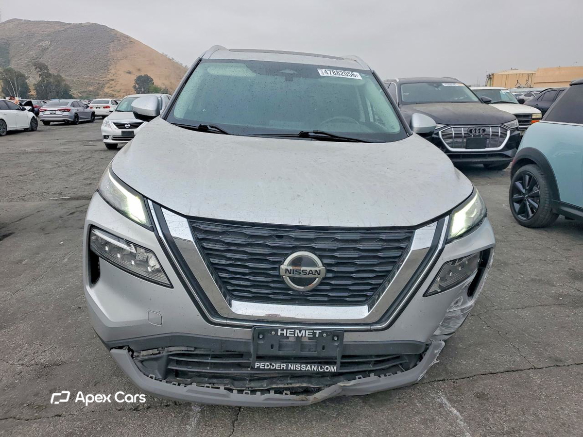 Nissan Rogue 2021