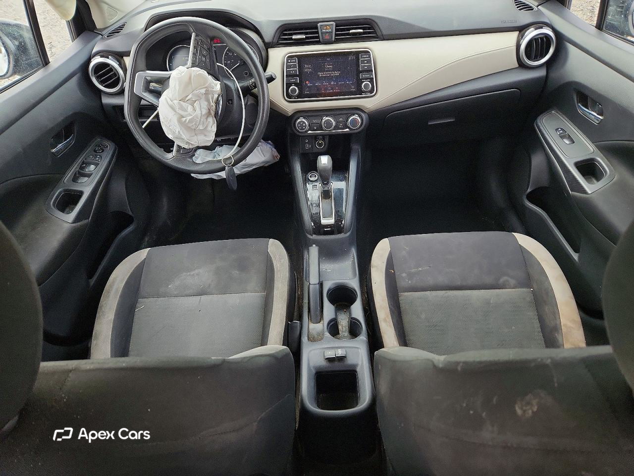 Nissan Versa 2021