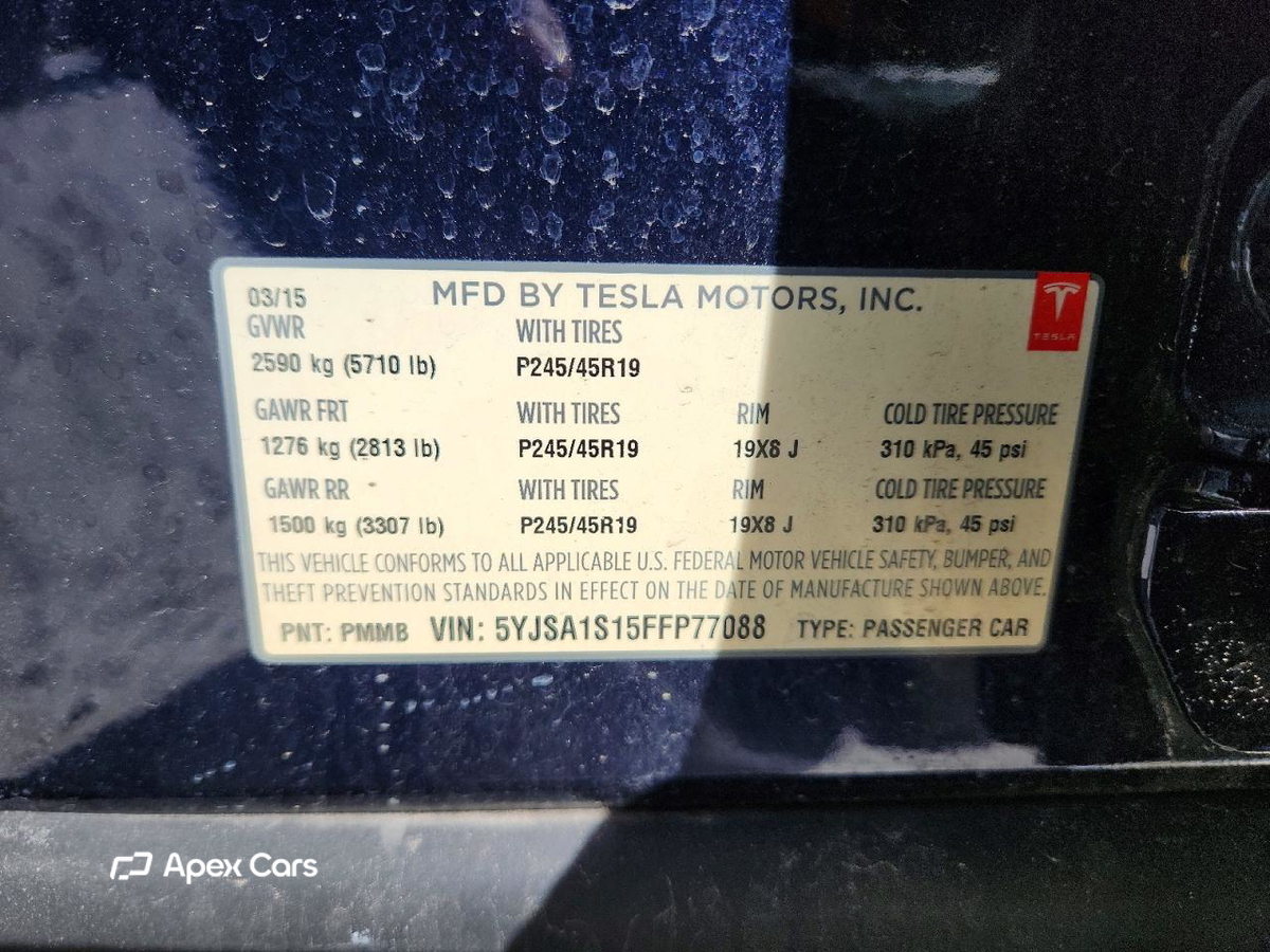 Tesla Model S 2015