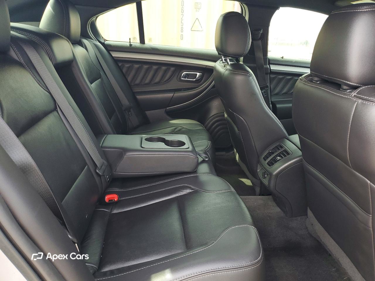 Ford Taurus 2018