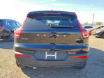 Volvo XC40 2026