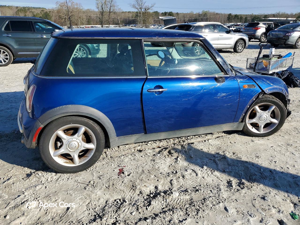 MINI Cooper 2003