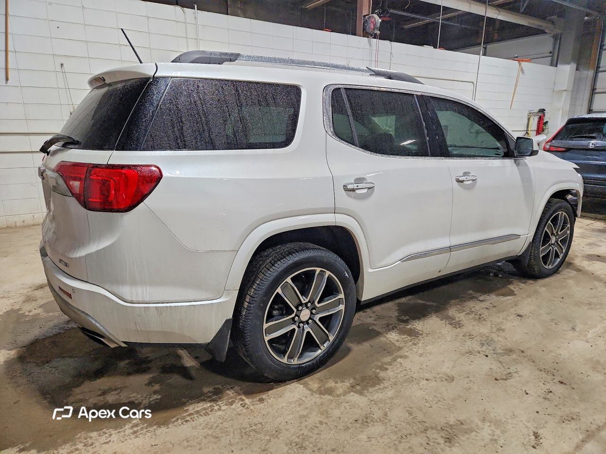 GMC Acadia 2017