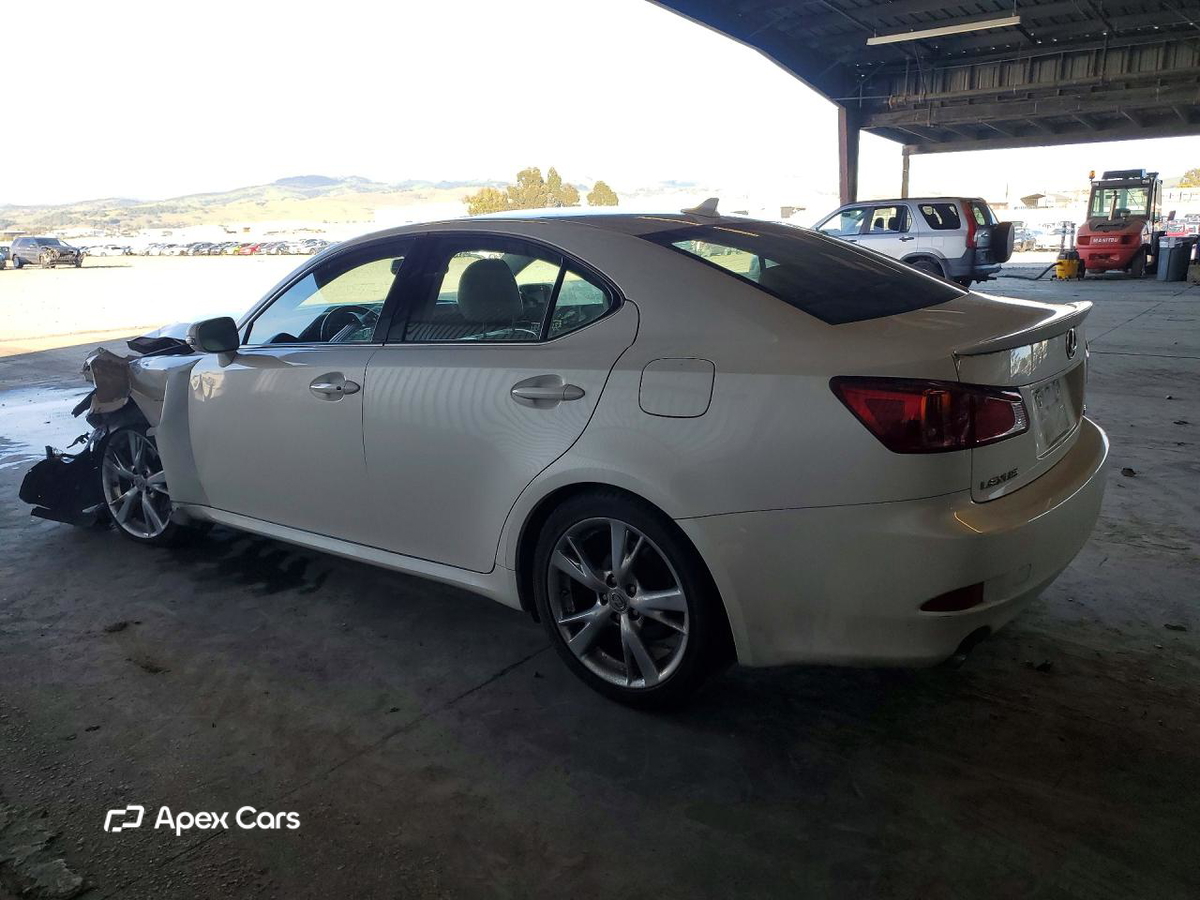 Lexus IS 2010