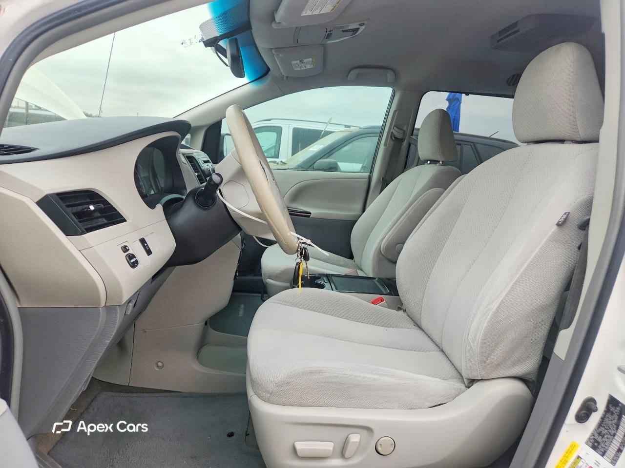 Toyota Sienna 2012