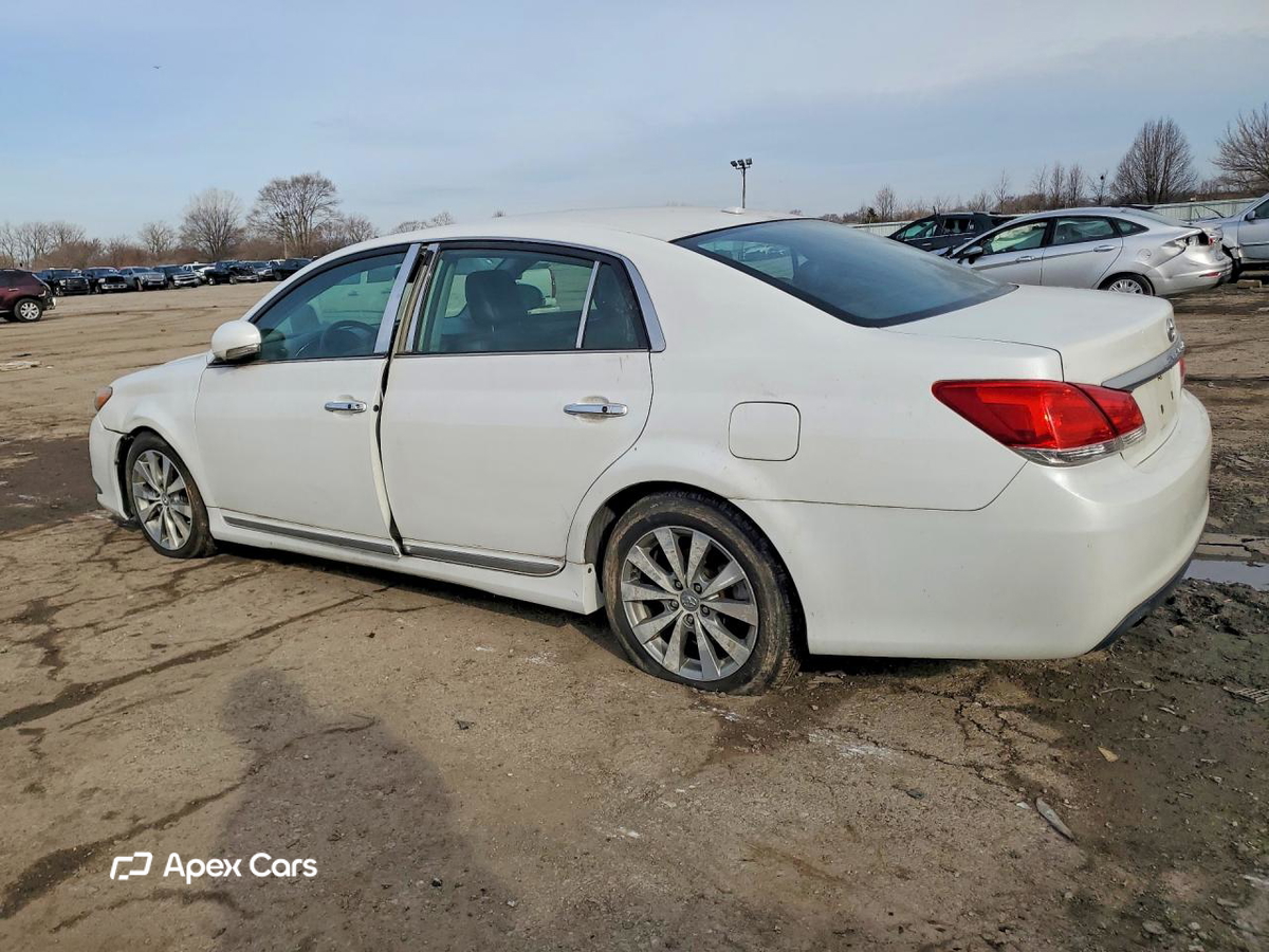 Toyota Avalon 2011
