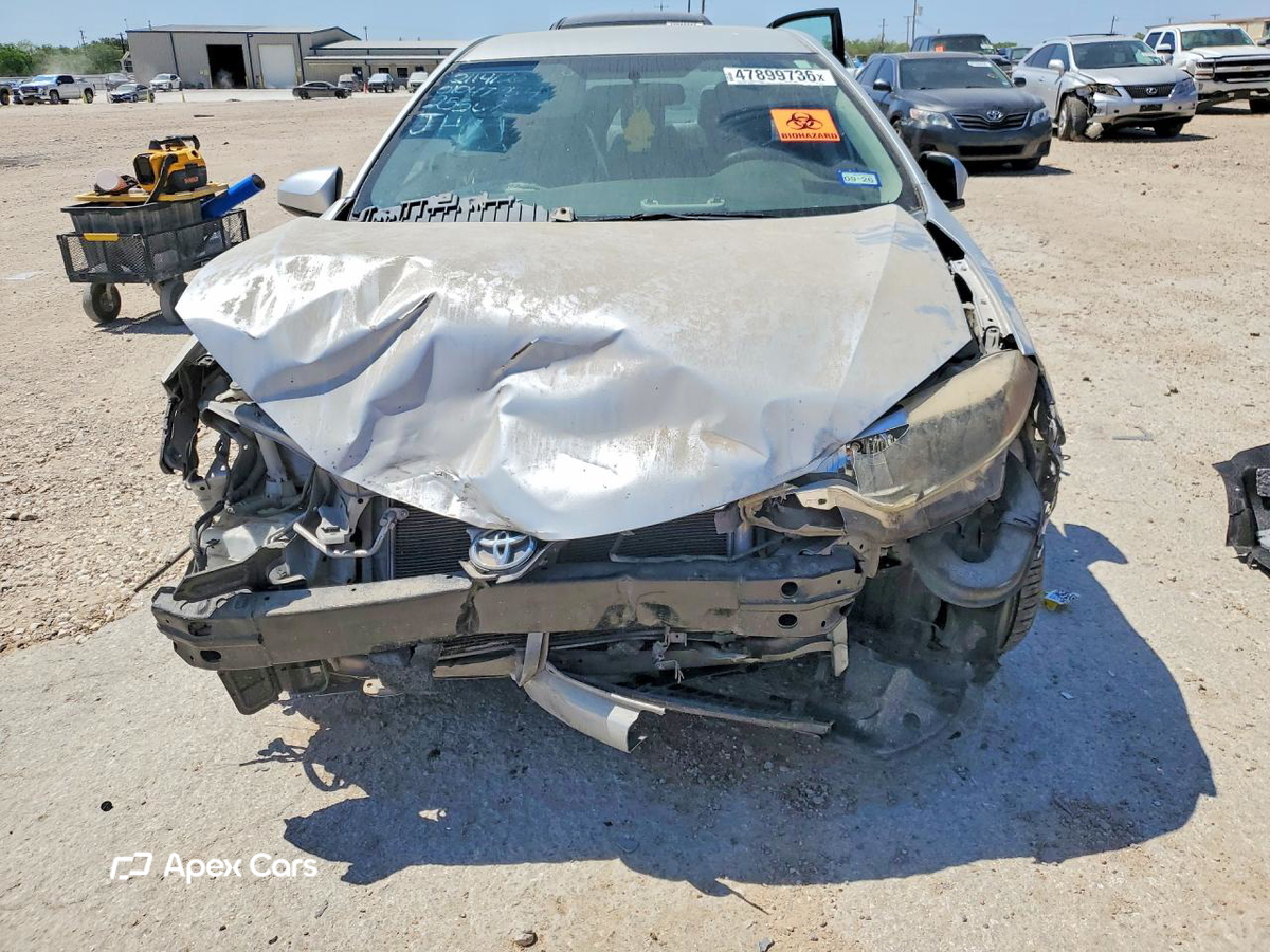 Toyota Corolla 2015