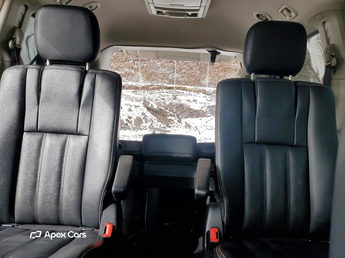 Chrysler Voyager 2016