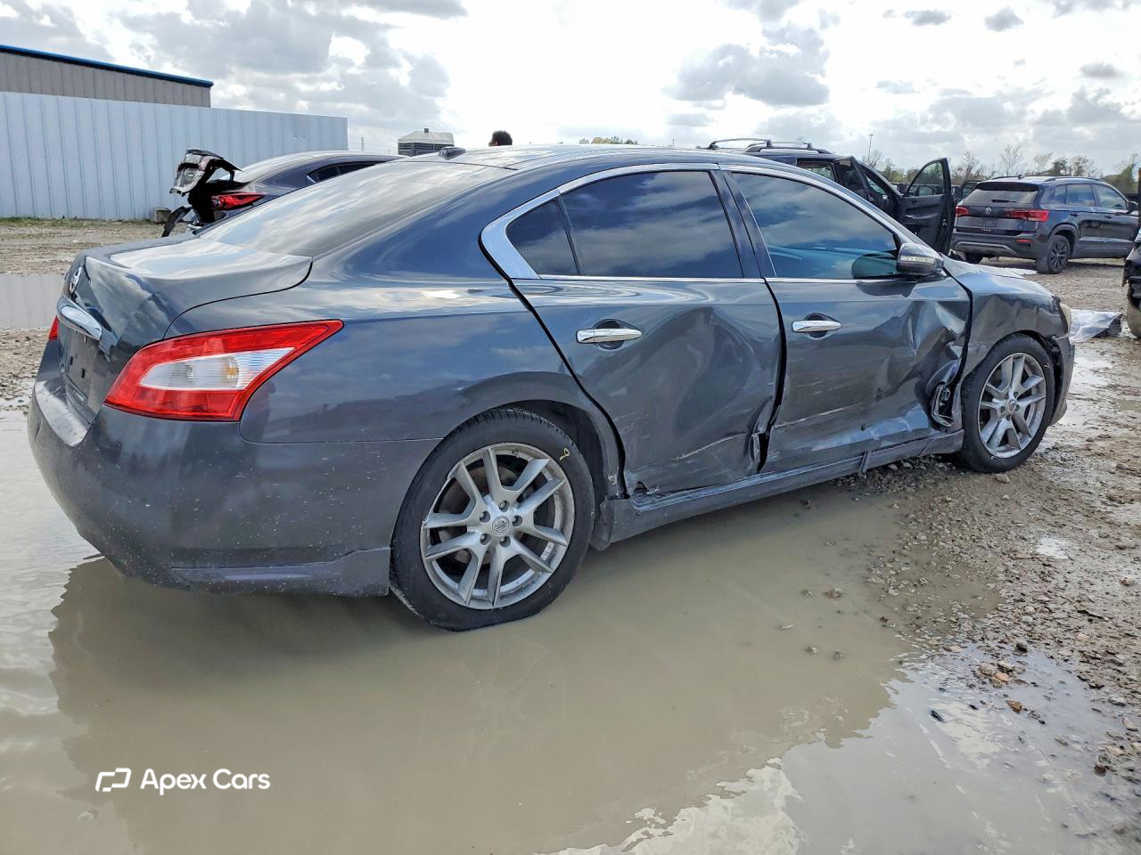 Nissan Maxima 2011