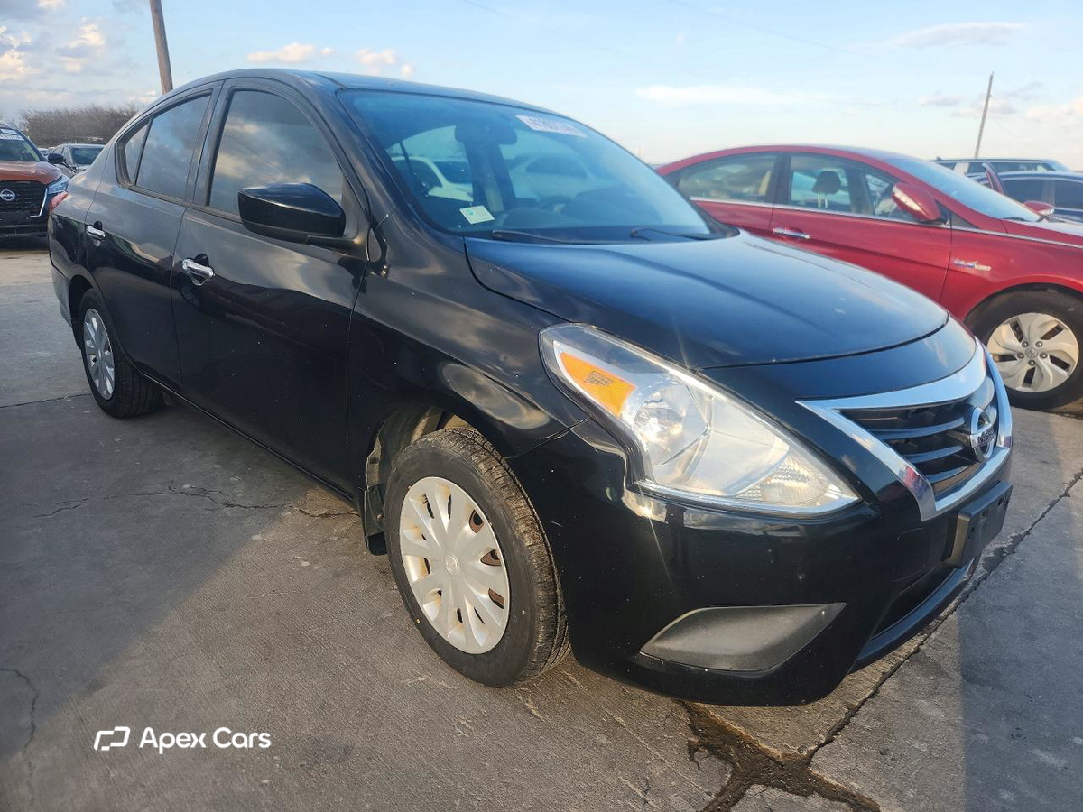Nissan Versa 2018
