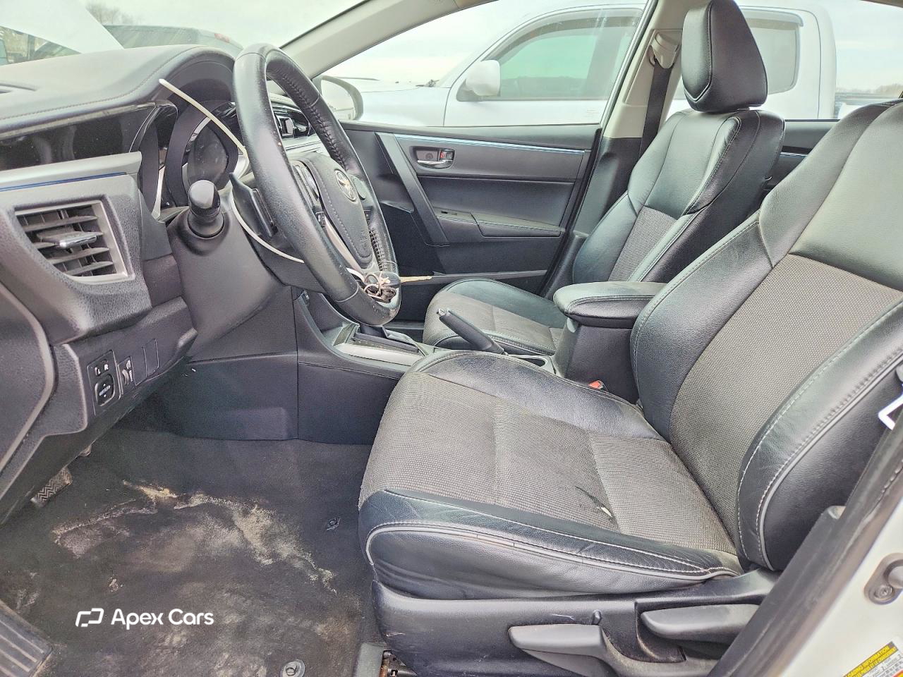 Toyota Corolla 2015