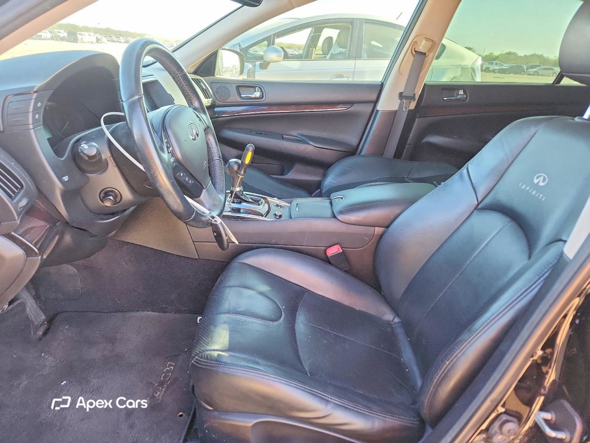 Infiniti G 2013