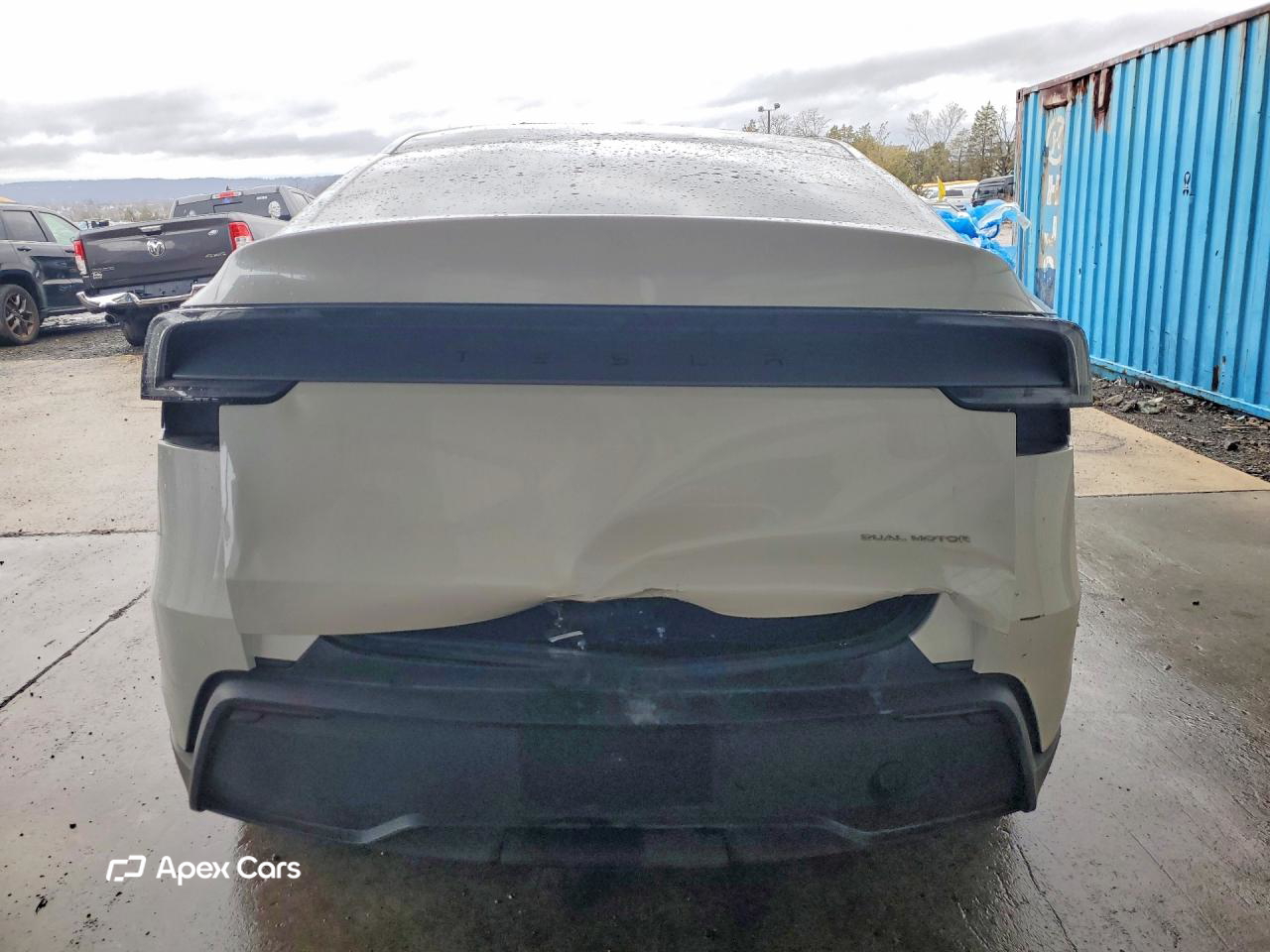 Tesla Model Y 2026