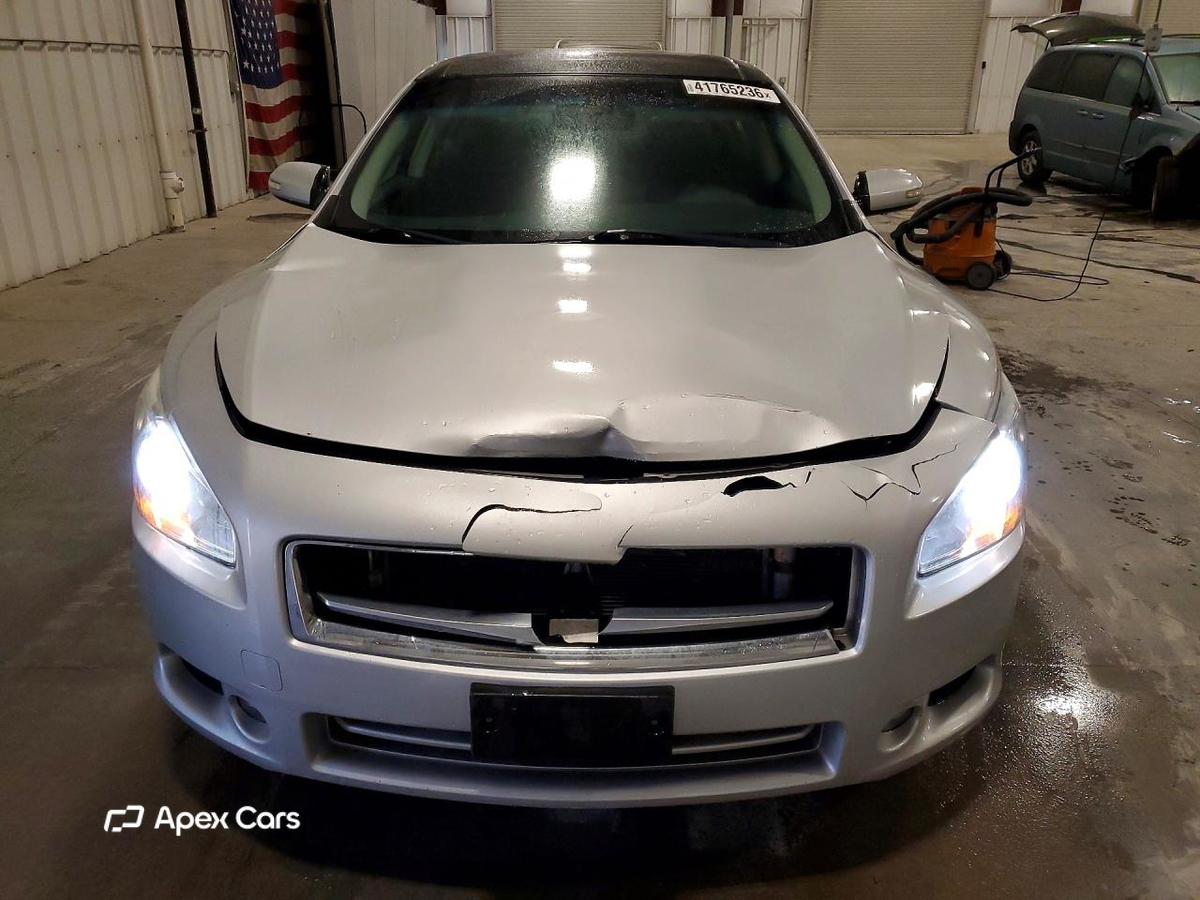 Nissan Maxima 2014