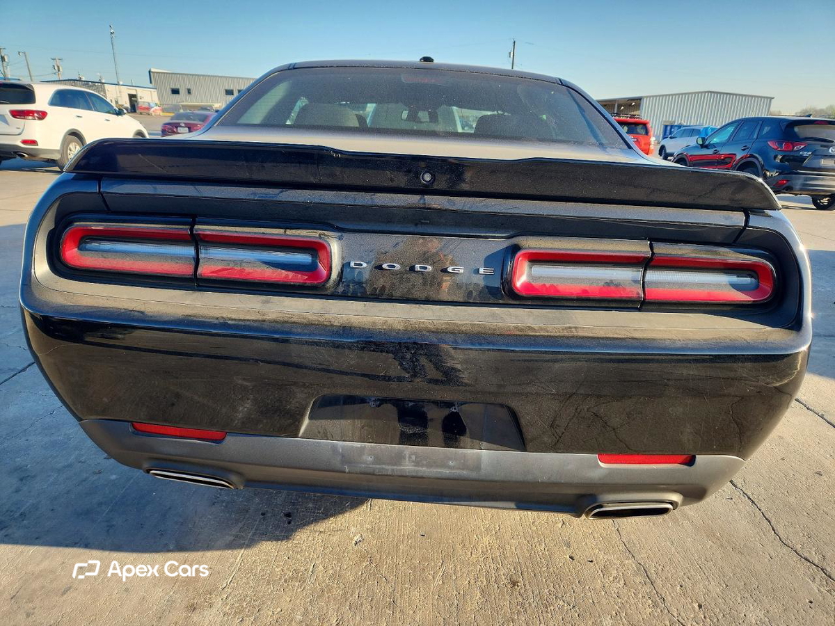 Dodge Challenger 2021