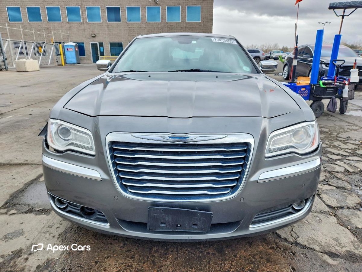 Chrysler 300 2011