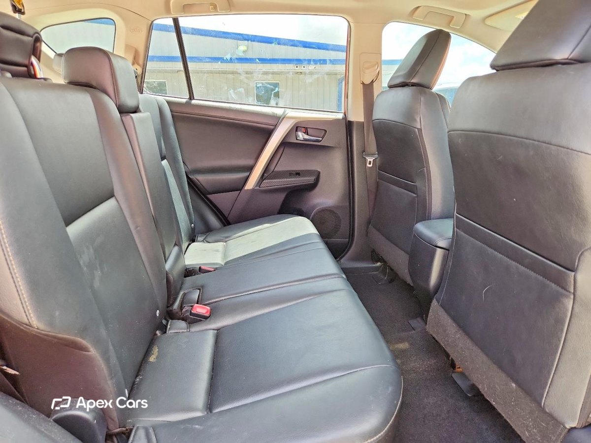 Toyota RAV 4 2015