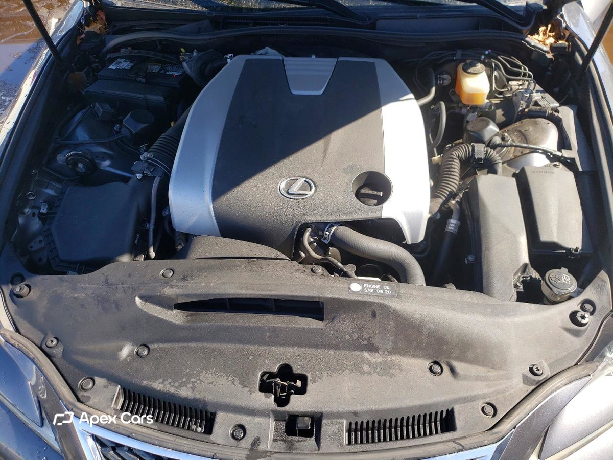 Lexus IS 2015
